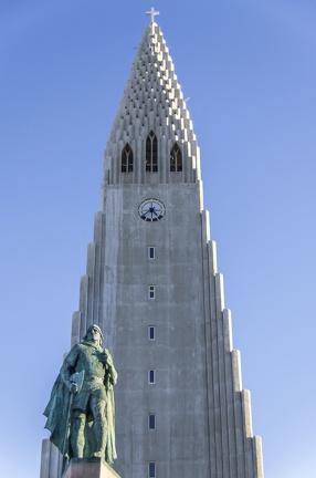 Balade dans Reykjavik Statue de Leifur Eiríksson découvreur de l’Amérique du Nord, bien avant Christophe Colomb