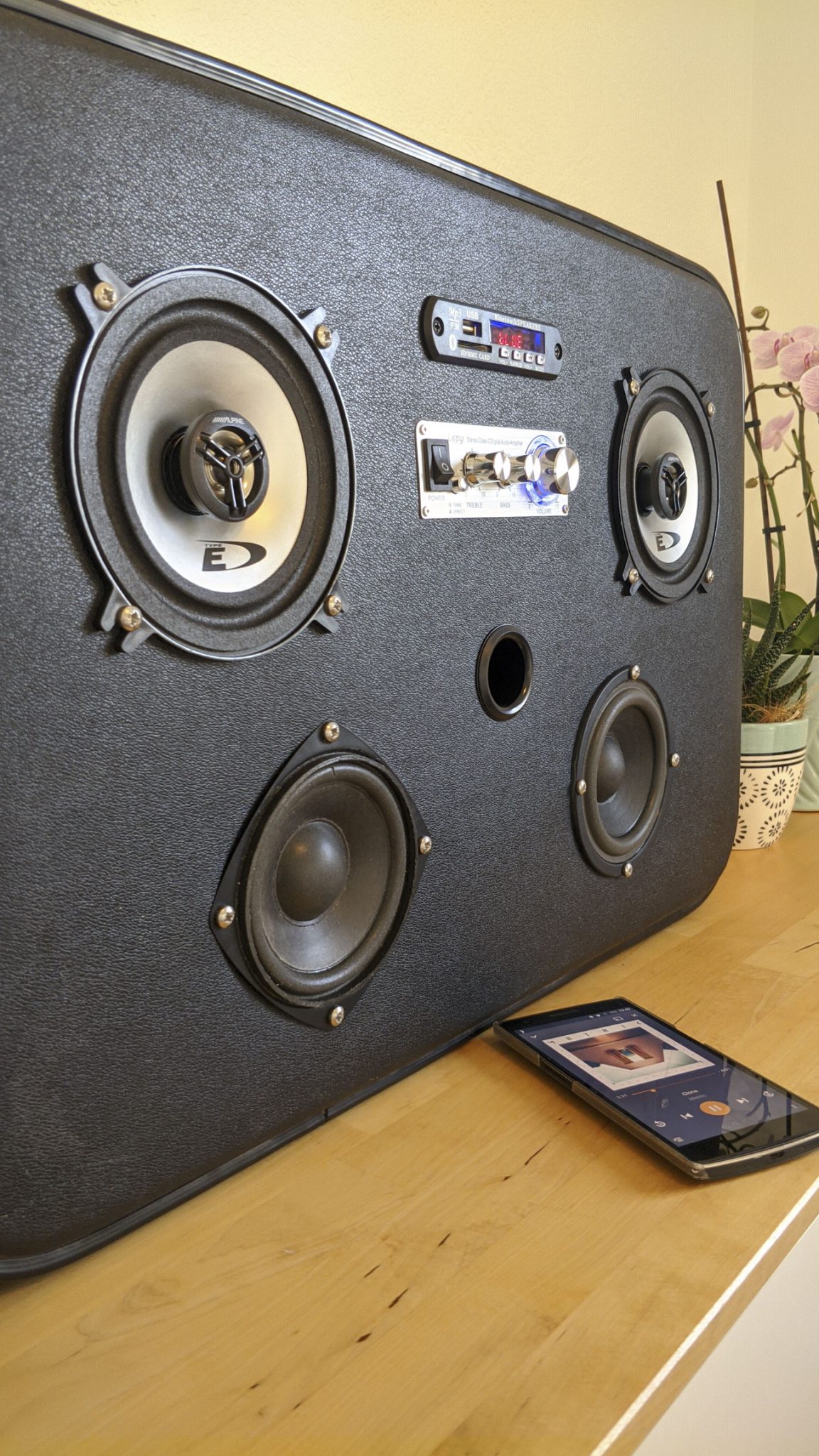 Enceinte audio radio sans fil bluetooth noire 2 Enceinte audio radio sans fil bluetooth noire 2